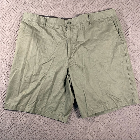 Claiborne Other - Men’s Claiborne Shorts Size 46 Khaki Green Excellent Condition